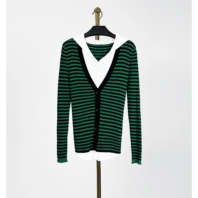 秋冬新款洋气时尚休闲百搭上衣 绮8247C