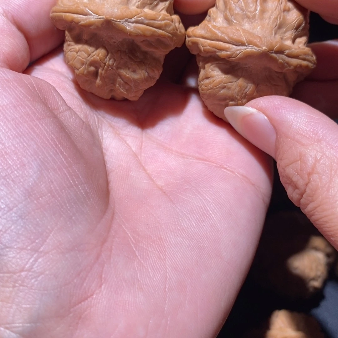 文玩核桃吊坠大*原树