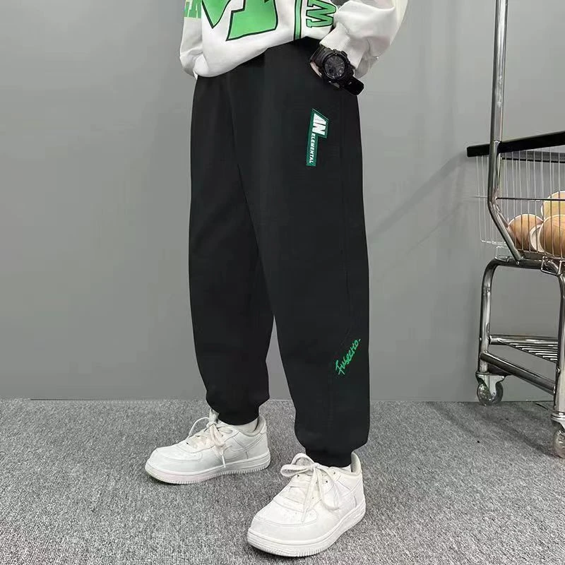 男童运动裤春秋款2023新款洋气儿童中大童时髦春装休闲宽松卫裤潮