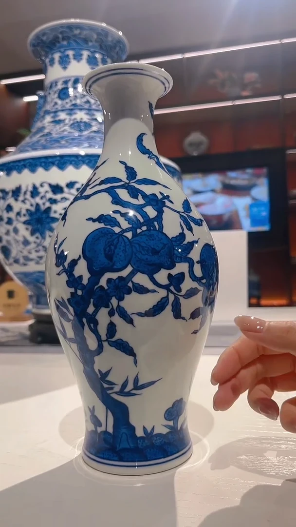 【闪购商品】摆件展览青花小橄榄瓶