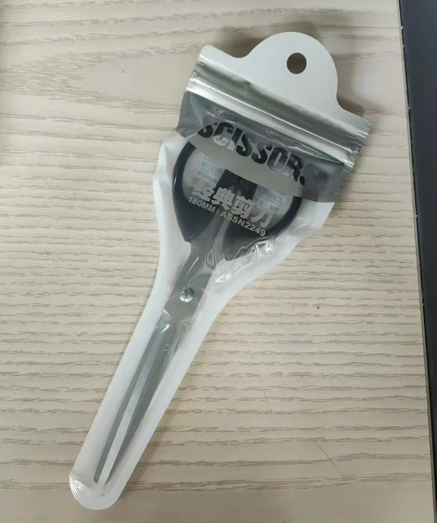 经典款不锈钢剪刀18厘米