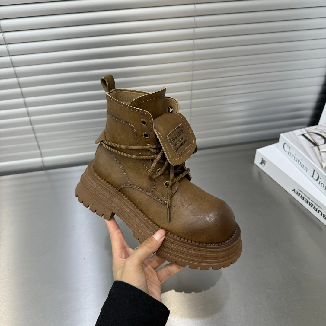 2024新款真皮靴子~马丁靴厚底增高百搭英伦风女系带靴~单靴811-52