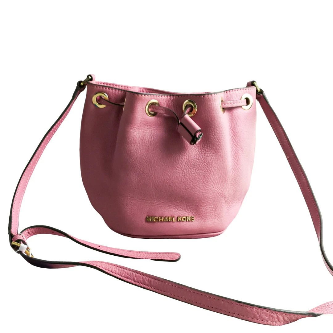 95新 MICHAEL KORS/迈克高仕  粉色抽绳水桶包 81829