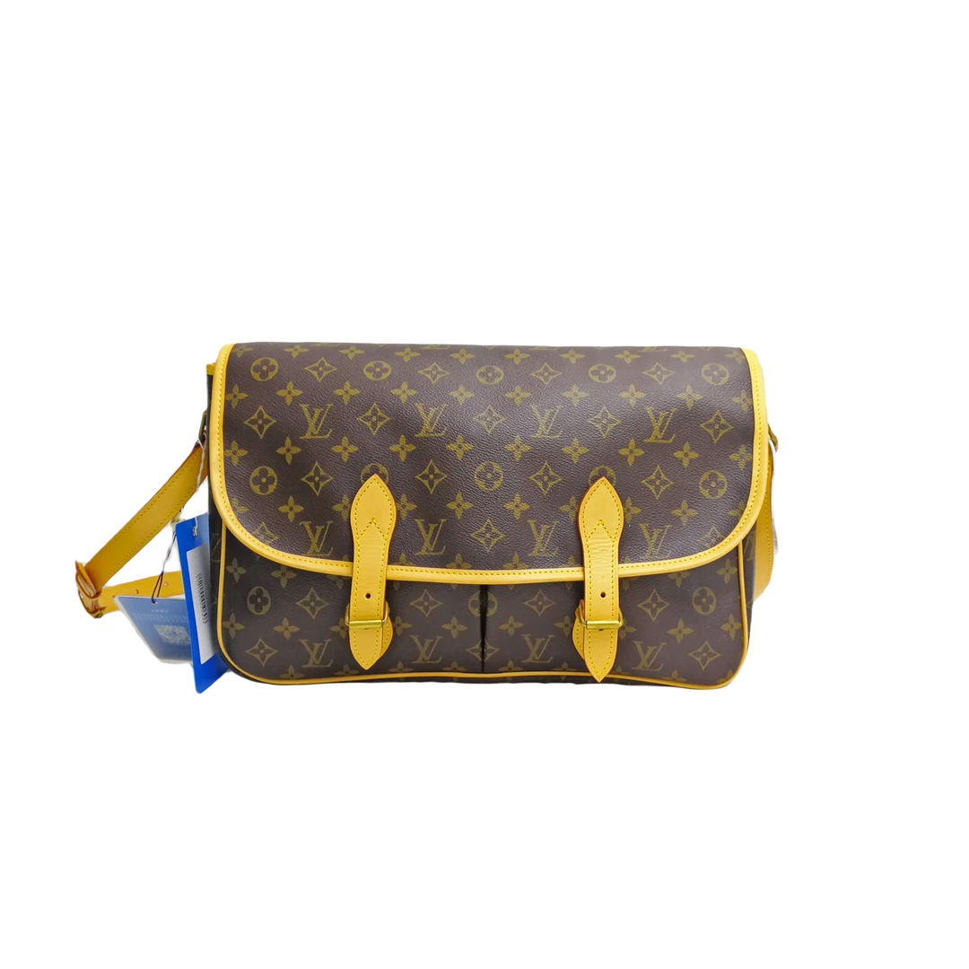 95新 LouisVuitton/路易威登 LV 双眼中号 23100503