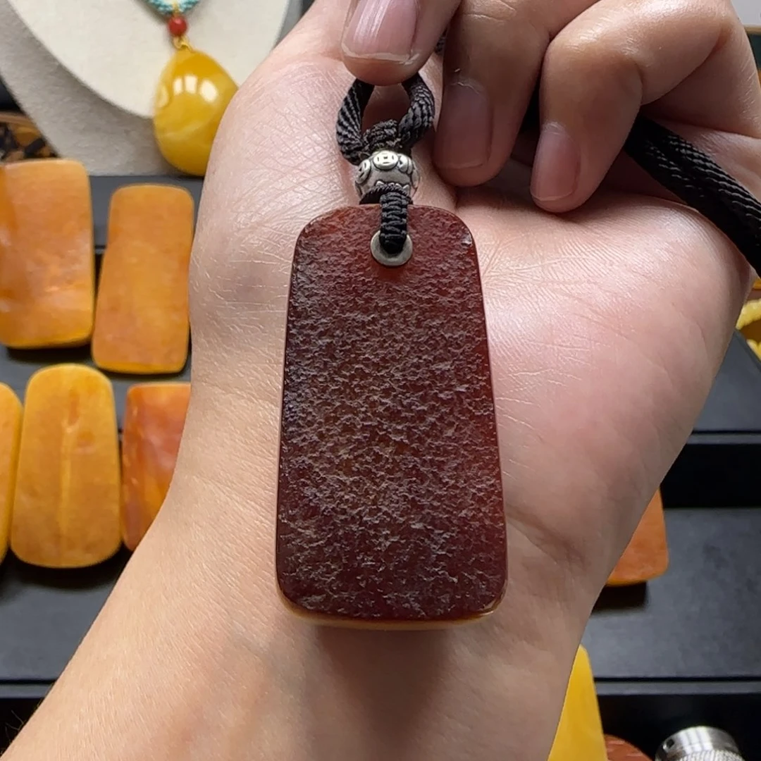 琥珀吊坠(赠链)合金