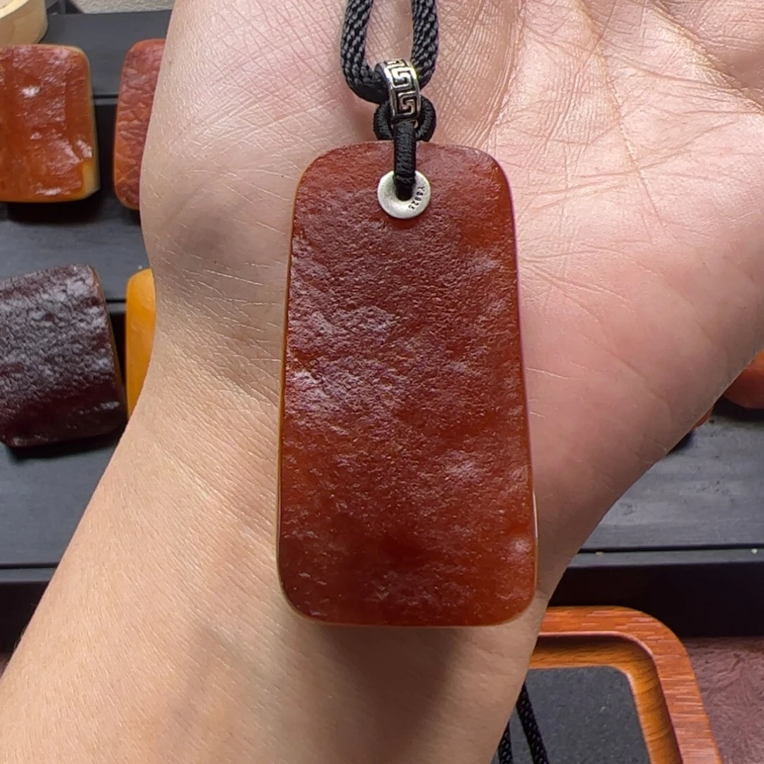 琥珀吊坠(赠链)未镶嵌