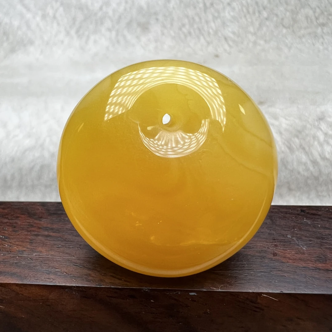 公主扣天然琥珀蜜蜡吊坠挂件时尚百搭鸡油黄复古黄色精美单圈