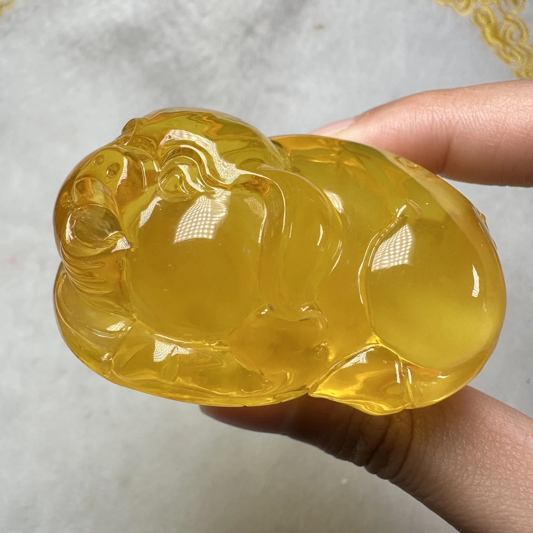 【好玉易】A002生肖猪琥珀精雕孤品吊坠挂件手工雕刻养生珠宝精美