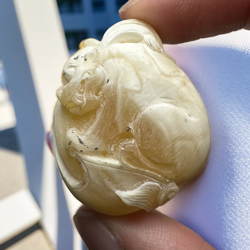 【好玉易】A317貔貅天然蜜蜡吊坠挂件俏色巧雕孤品精品时尚收藏品