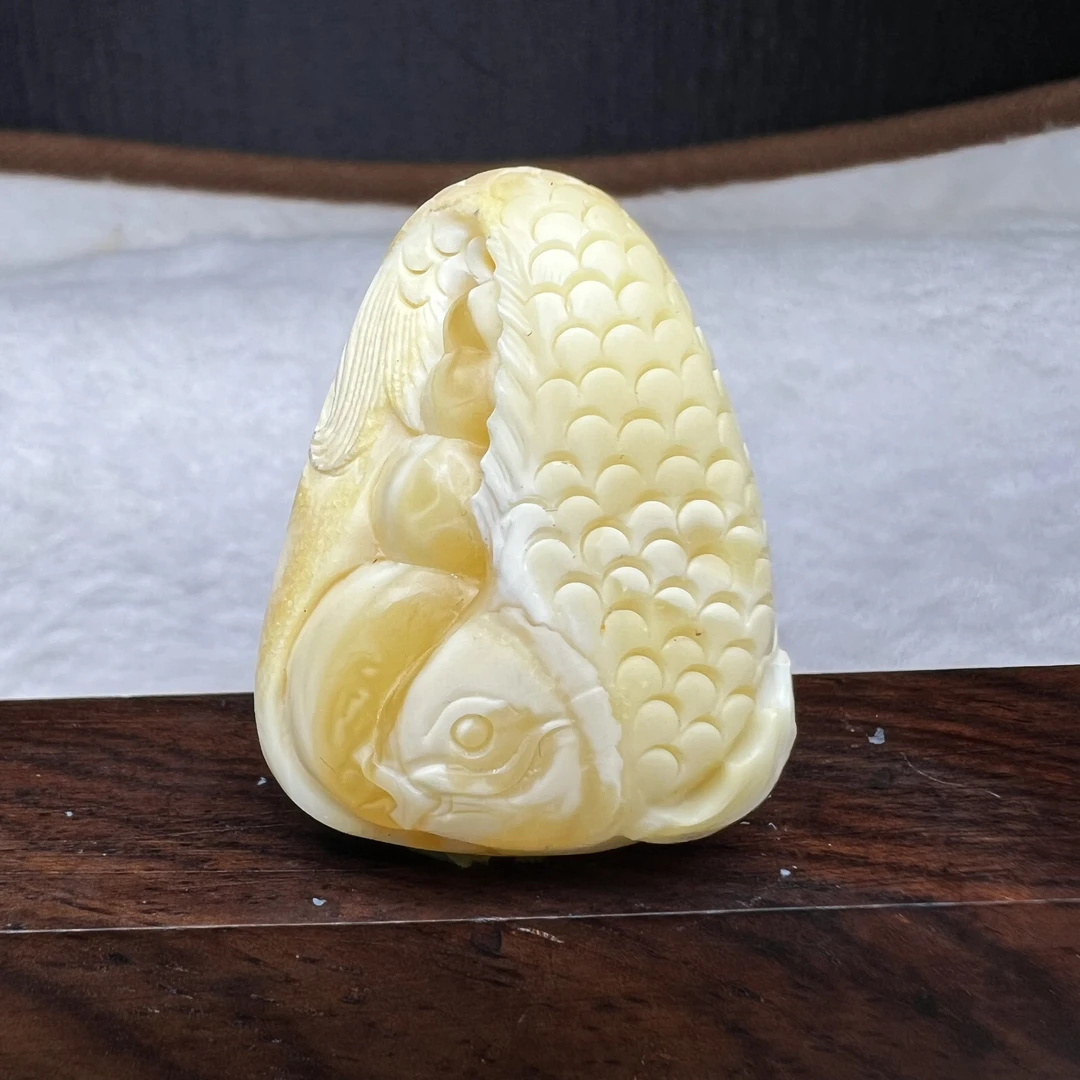 年年有余纯天然白蜜蜡吊坠挂件手工雕刻时尚女款俏色仿古复古