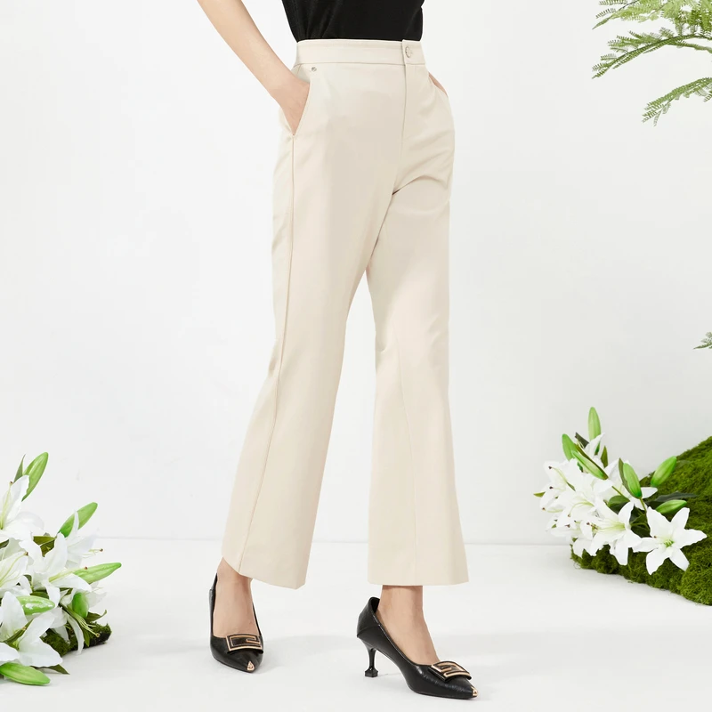 娜尔思气质直筒白色显腿长2024夏装新款通勤九分喇叭裤NV03558D1