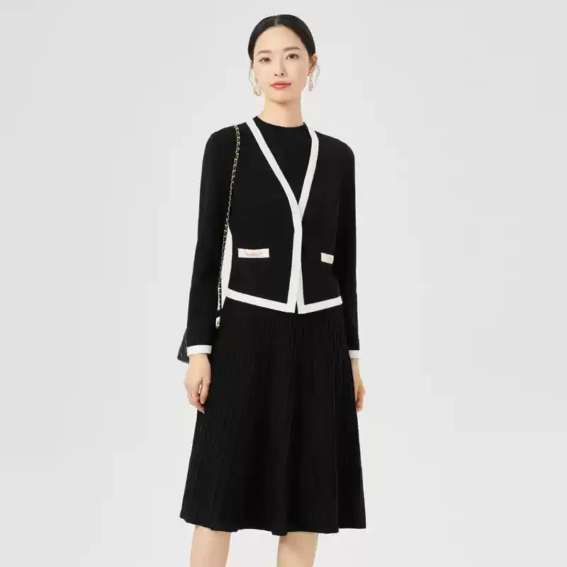 娜尔思气质假两件连衣裙女2024秋冬新款A字裙NF09646W0