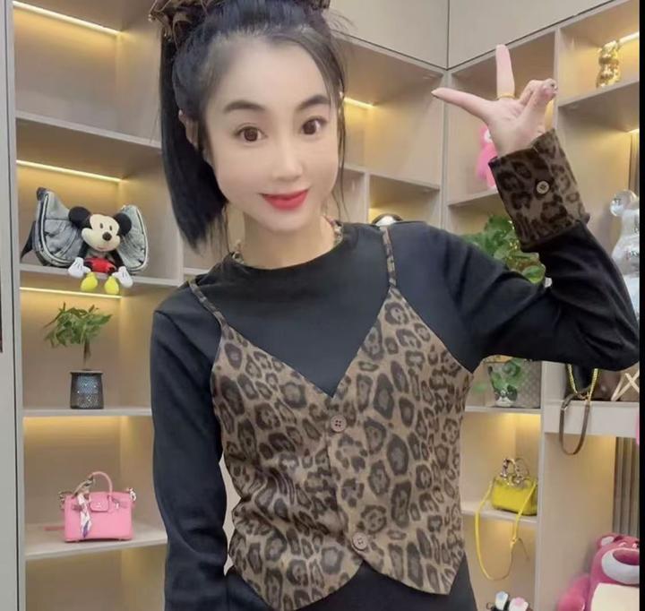 时尚豹纹拼接假两件长袖T恤修身显瘦上衣