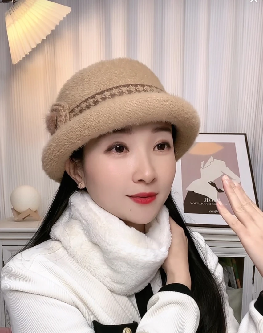 【MuXi】小头戴冬洋气女帽加绒加厚保暖礼帽百搭时尚妈妈帽子可折叠