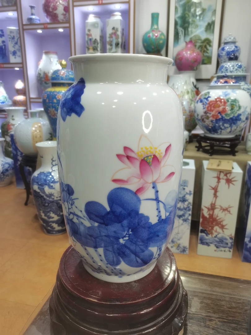 全手工釉下荷花冬瓜瓶