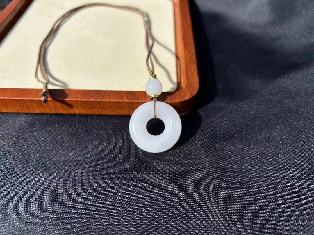 新疆天然金丝玉白月光转运环