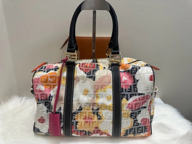 95新 FENDI/芬迪 时尚休闲印花防水