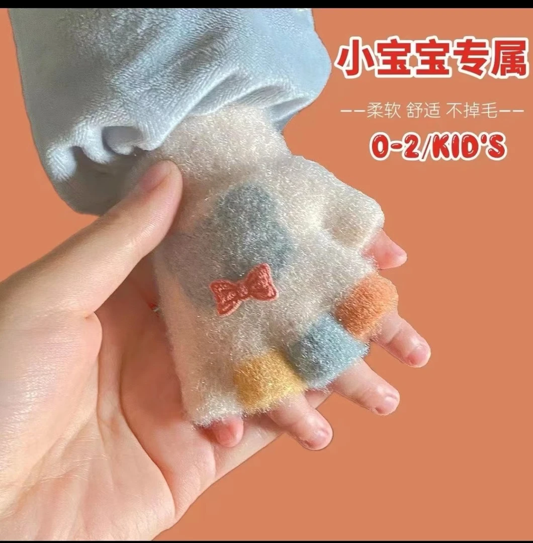 【冲!超值】婴儿手套秋冬季薄款可爱小兔子男女童露指半指分指