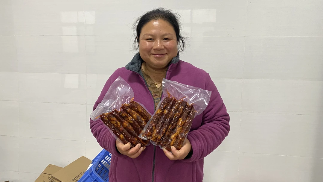 农家烟熏土猪粮食土猪肉家常味香肠