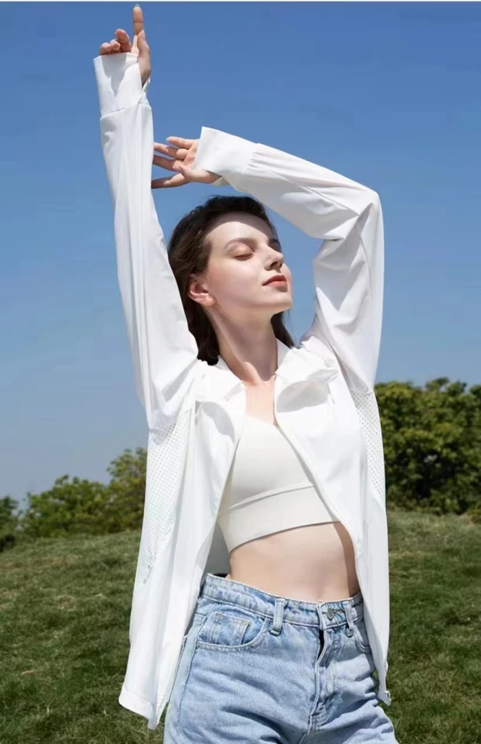 918 女款户外连帽休闲防紫外线时尚女士薄款宽松轻薄透气防晒衣