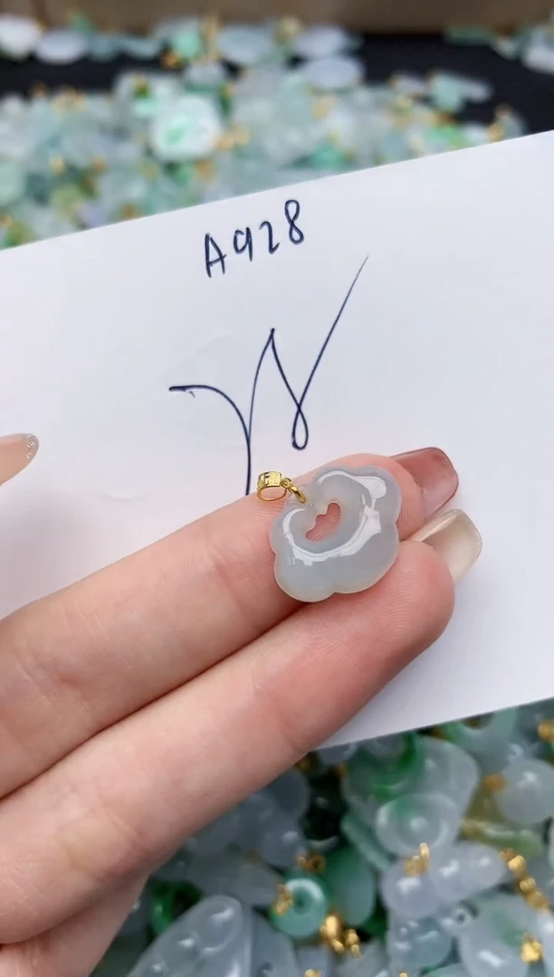 【闪购商品】翡翠颈饰18K金镶嵌 天然翡翠A货