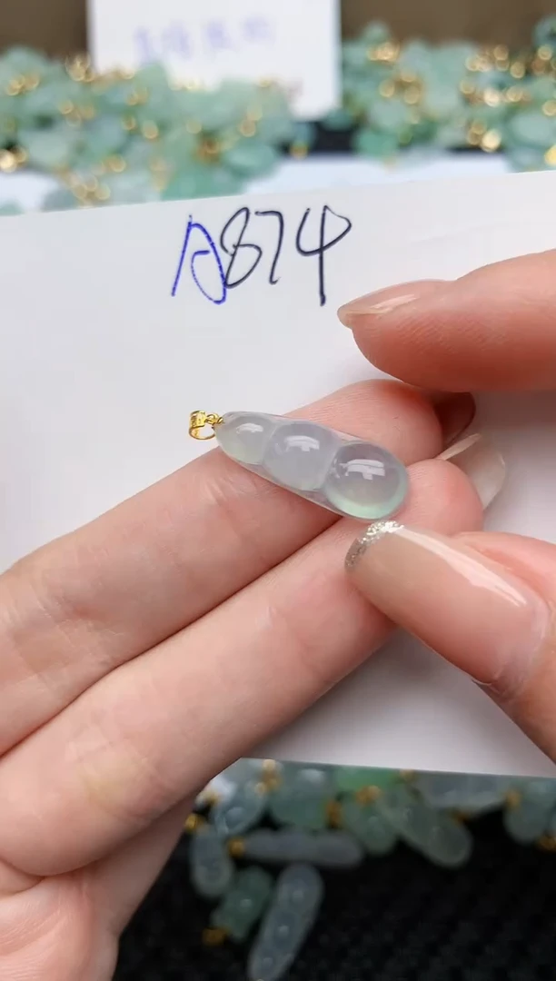 【闪购商品】翡翠颈饰18K金镶嵌天然翡翠A货