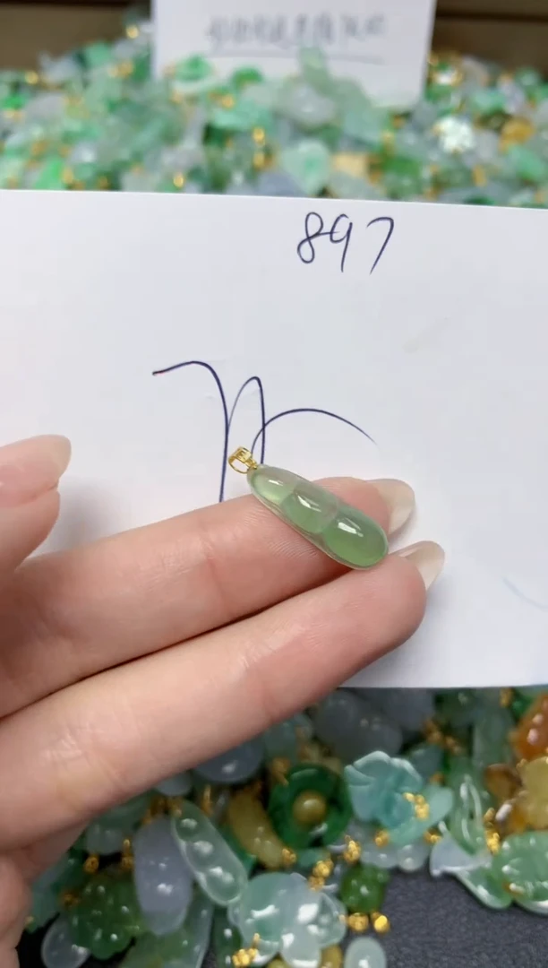【闪购商品】翡翠颈饰18K金镶嵌    天然翡翠A货