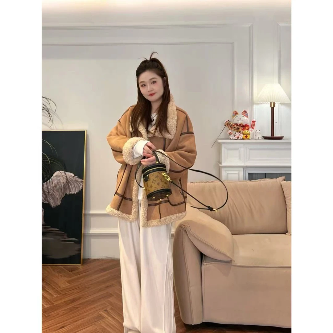 楠序源子微胖女装 洋气显瘦时尚加厚两面穿麂皮绒外套女YZ33021