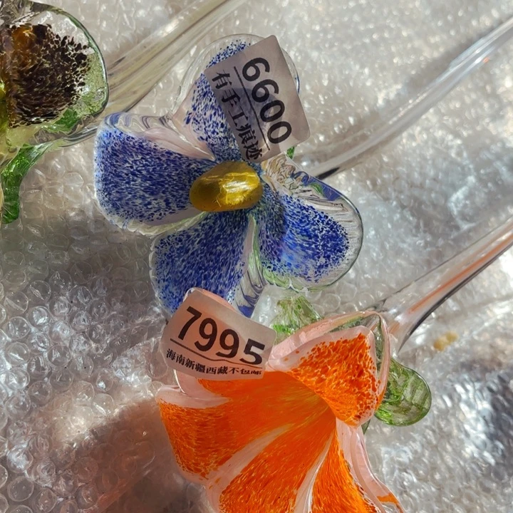 6600，7995 家悦美居花瓶摆件有手工痕迹