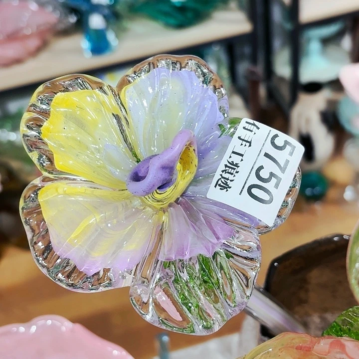 贾*伟5750有手工痕迹家悦美居花瓶摆件