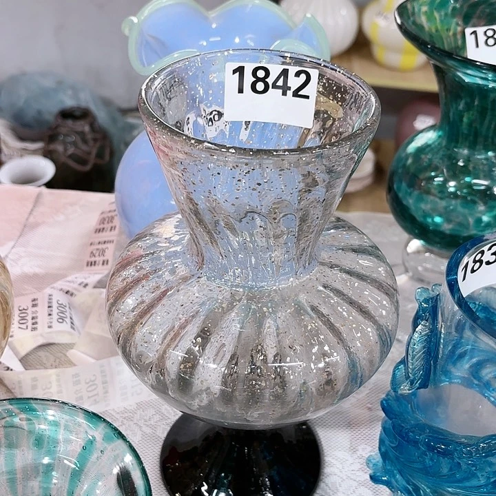 1842 家悦美居琉璃摆件和花瓶