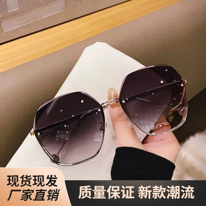高颜值网红无框偏光墨镜女高级感新款网红太阳眼镜防紫外线潮流