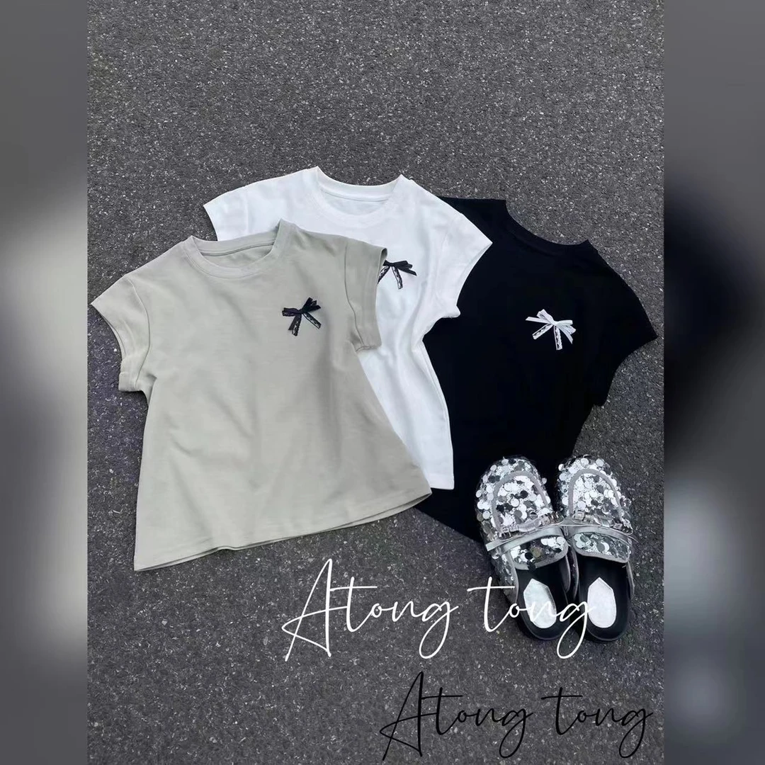 atong/阿彤-【心动小飞袖]-2024 阿彤家休闲百搭小标蝴蝶结短袖T恤