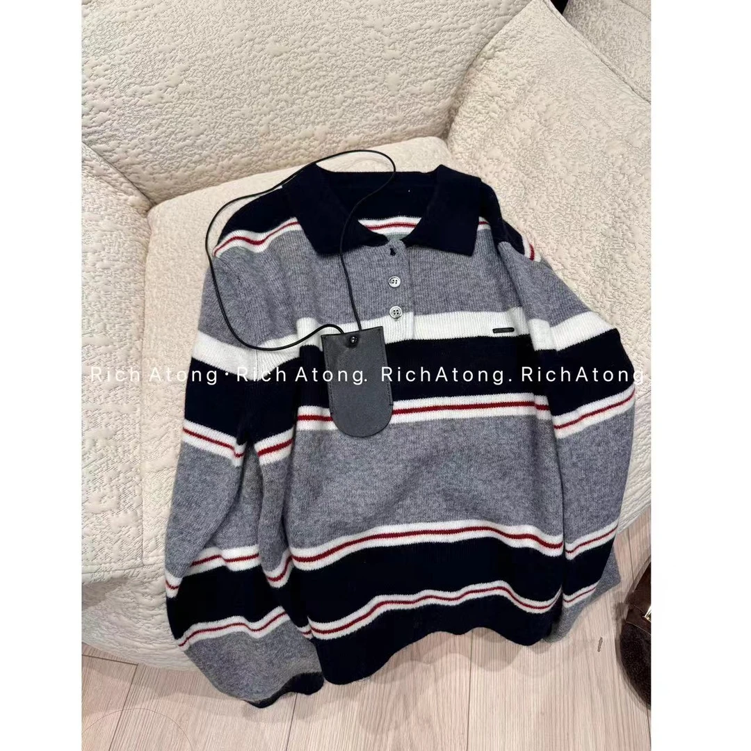 atong/阿彤-【圣德佩罗】-2024 阿彤家秋冬新款条纹翻领毛衣