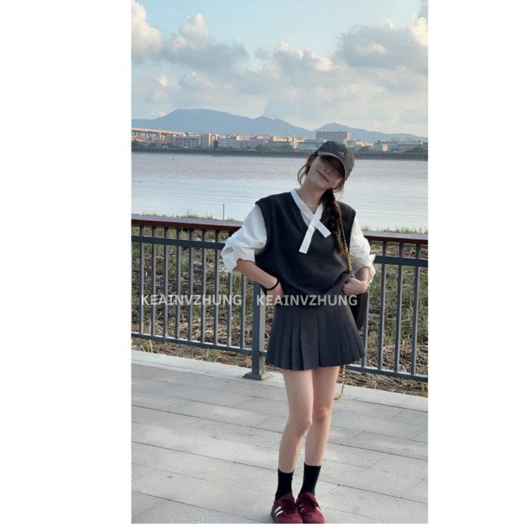 VOCKOO【少女裙】韩版秋款显瘦学院风防走光百褶裙