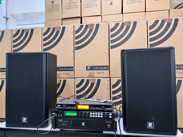 新珑12寸专业音响四件套，不包邮