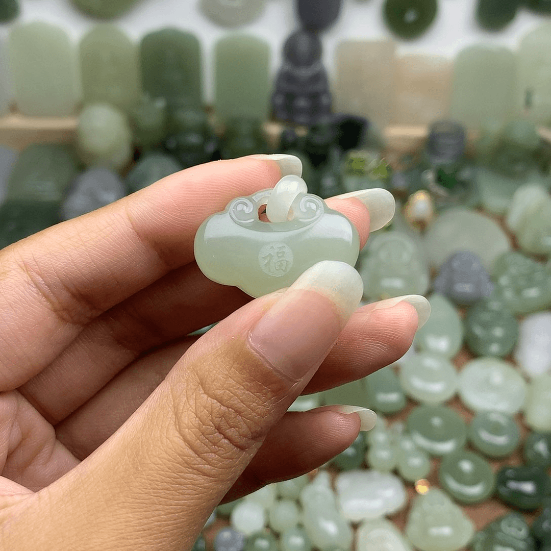 和田玉吊坠未镶嵌