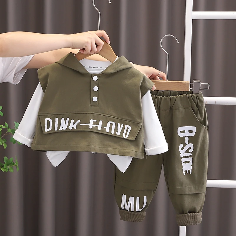 男童春秋套装2025新款宝宝秋季韩版衣服潮款婴儿童帅气马甲三件套