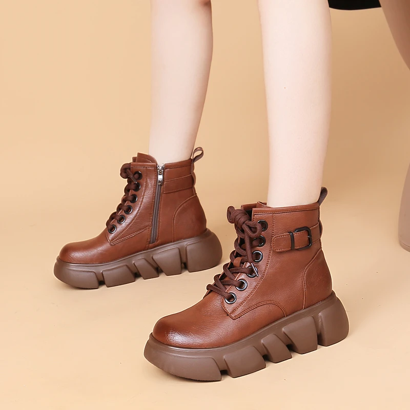 圆头马丁靴女2024新款秋冬单靴英伦风厚底时尚百搭加棉防滑短靴女