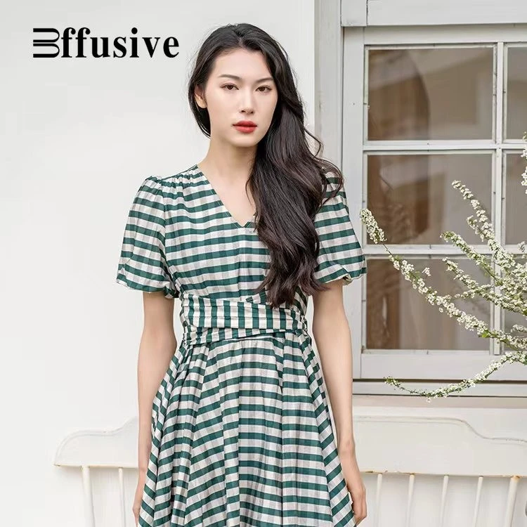 Effusive-23夏法式茶歇格子泡泡袖气质连衣裙裙子收腰夏季