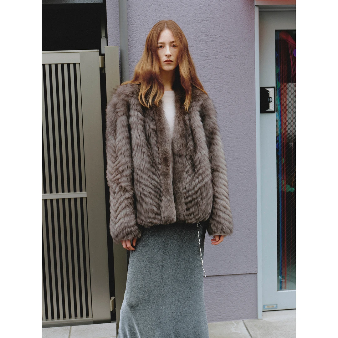 付智恩 极夜星辰 进口sagafurs狐狸毛大衣整狐车条工艺皮草外套冬