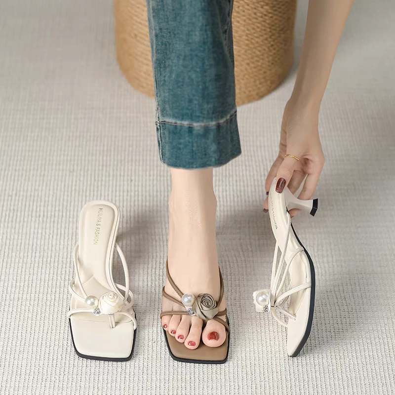 夹趾细跟拖鞋女夏外穿2024新款网红套趾珍珠气质绝美仙女高跟凉鞋