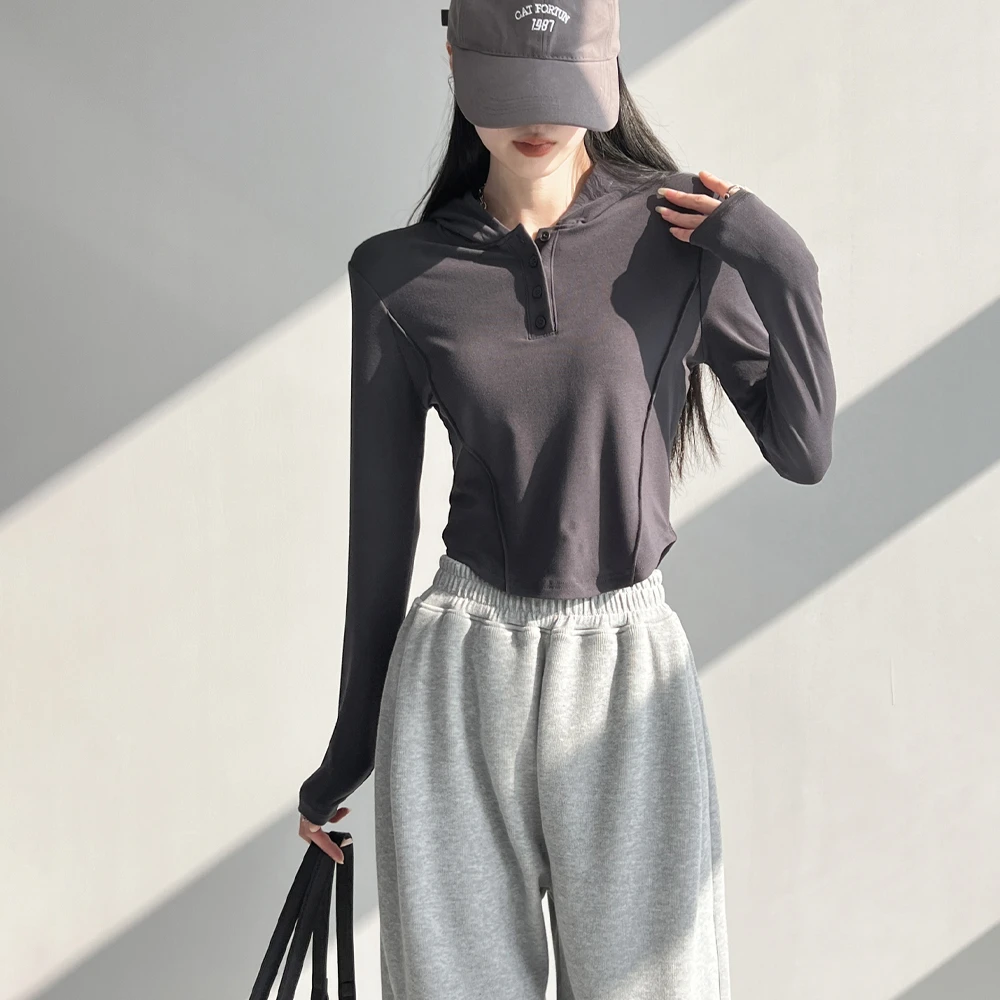 动感少女连帽纽扣欧美风卫衣女2024春紧身拼接短款休闲长袖T恤