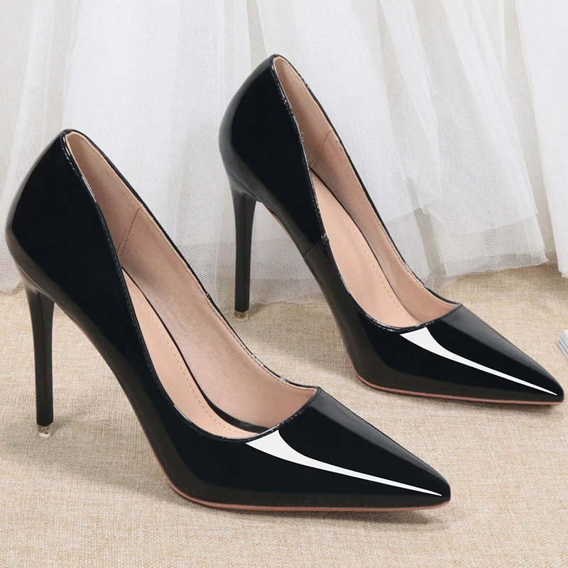 夏新款漆皮尖头浅口细跟高跟鞋黑色简约百搭工作办公室单鞋9511/6