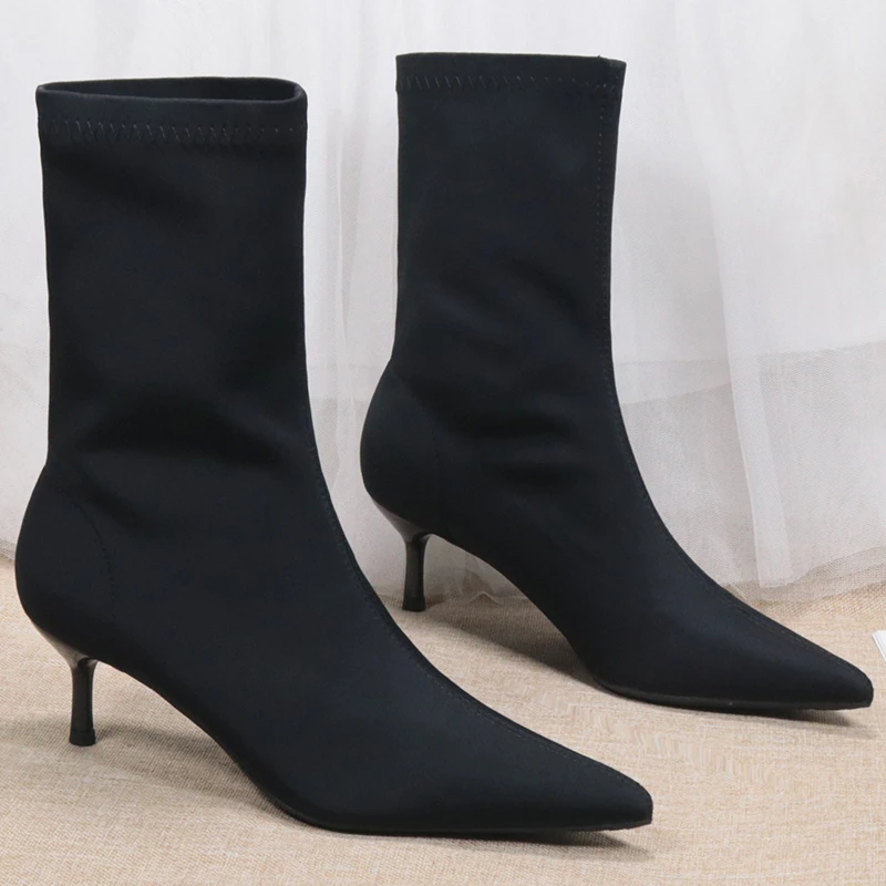 冬新款气质绸缎尖头细跟高跟短靴时装靴瘦瘦靴中筒弹力袜靴328/1