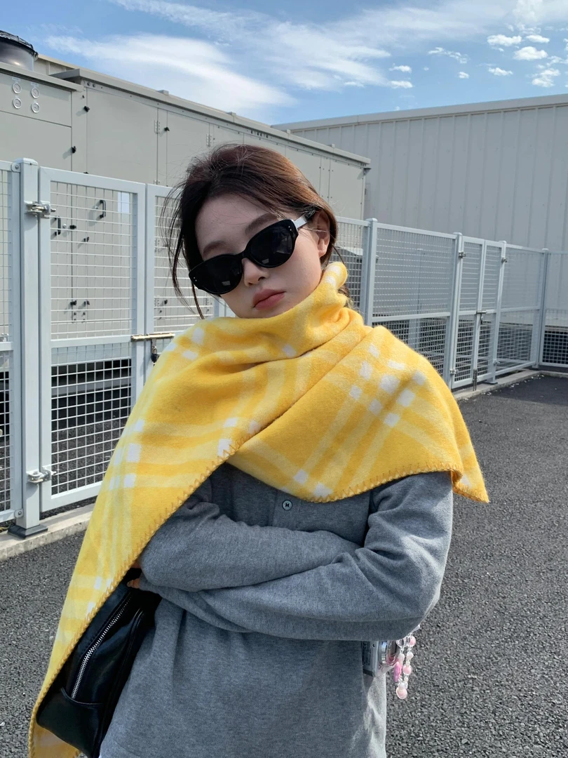 2024 秋冬男女通勤菱格纹联名围巾W5012【李老板】