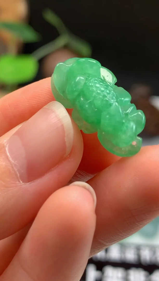 【闪购商品】定制翡翠未镶嵌吊坠-66417