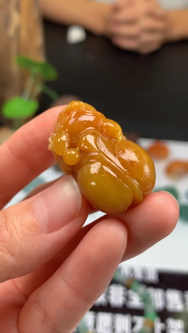 【闪购商品】定制翡翠未镶嵌吊坠-61144