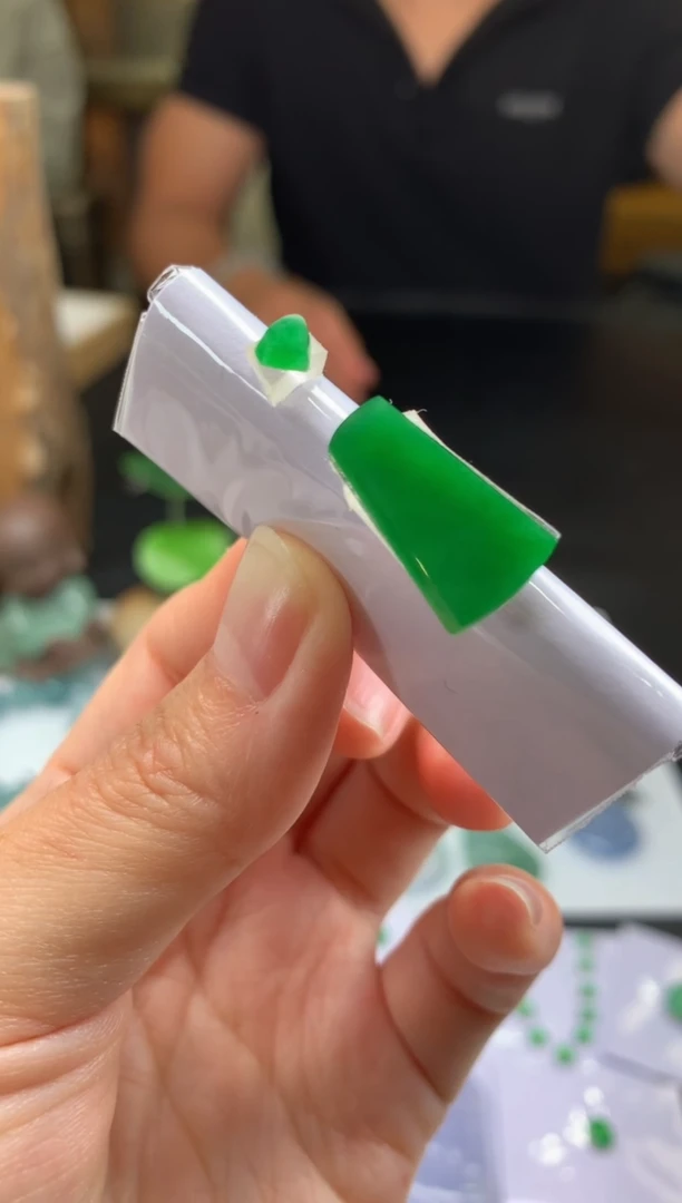 【闪购商品】定制翡翠未镶嵌吊坠-61578