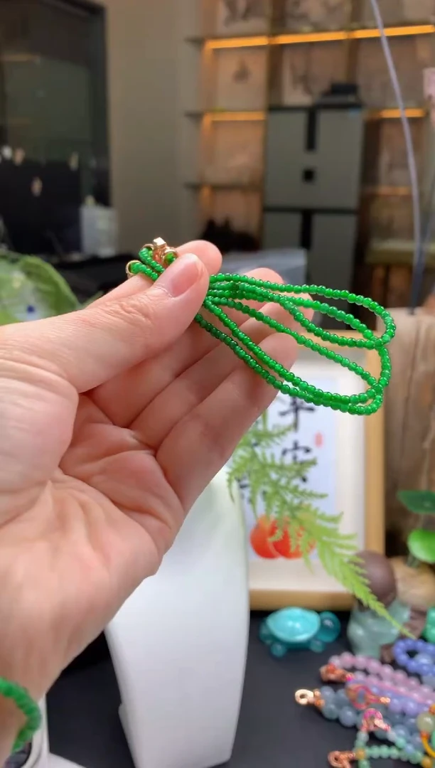 【闪购商品】翡翠手串未镶嵌珠串-65476多样性发其一